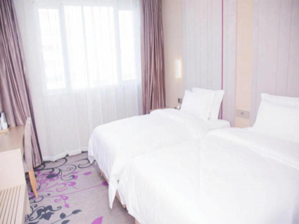 Lavande Hotel Nanchang Ai XI Hu Subway East Station Branch Екстериор снимка