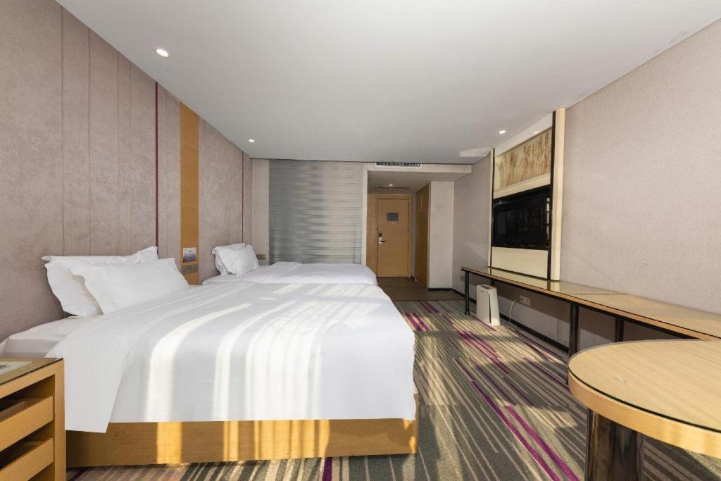 Lavande Hotel Nanchang Ai XI Hu Subway East Station Branch Екстериор снимка
