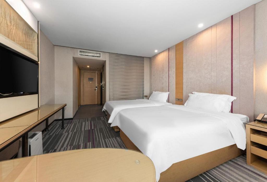 Lavande Hotel Nanchang Ai XI Hu Subway East Station Branch Екстериор снимка